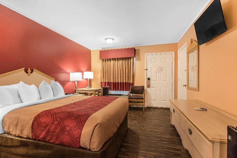 Econo Lodge Cornersville image