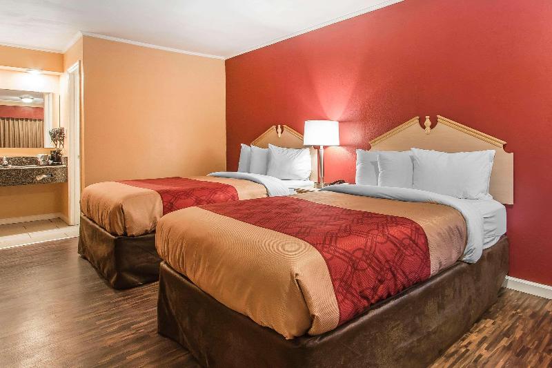 Econo Lodge Cornersville image