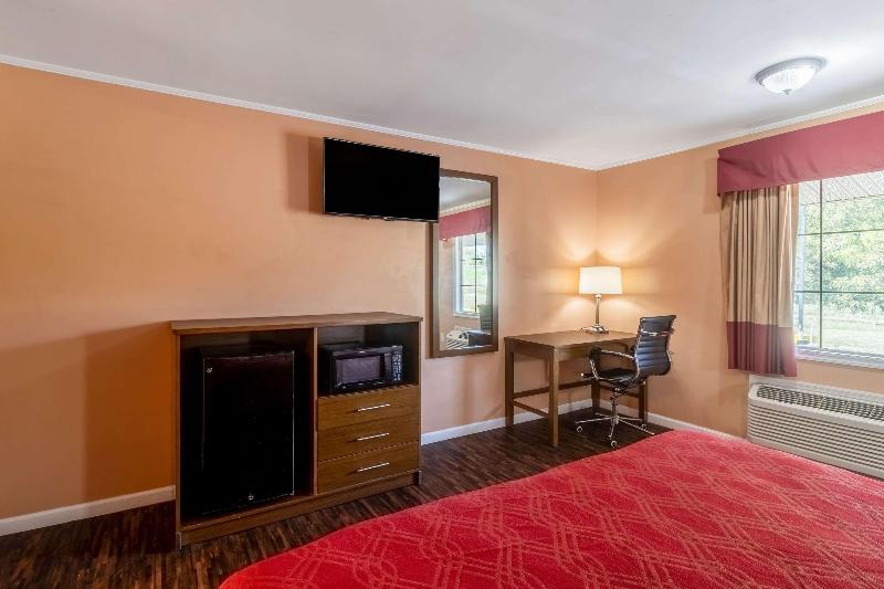 Econo Lodge Cornersville image