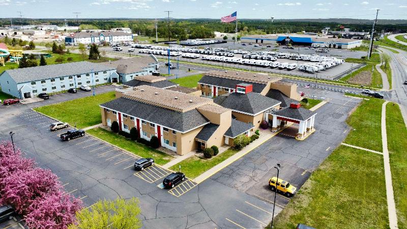 Econo Lodge Wausau - Rothschild image