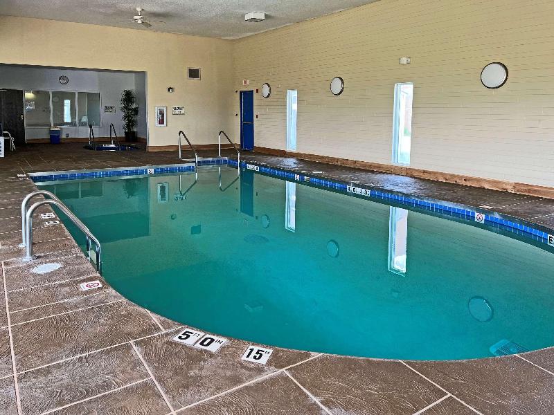 Econo Lodge Wausau - Rothschild image