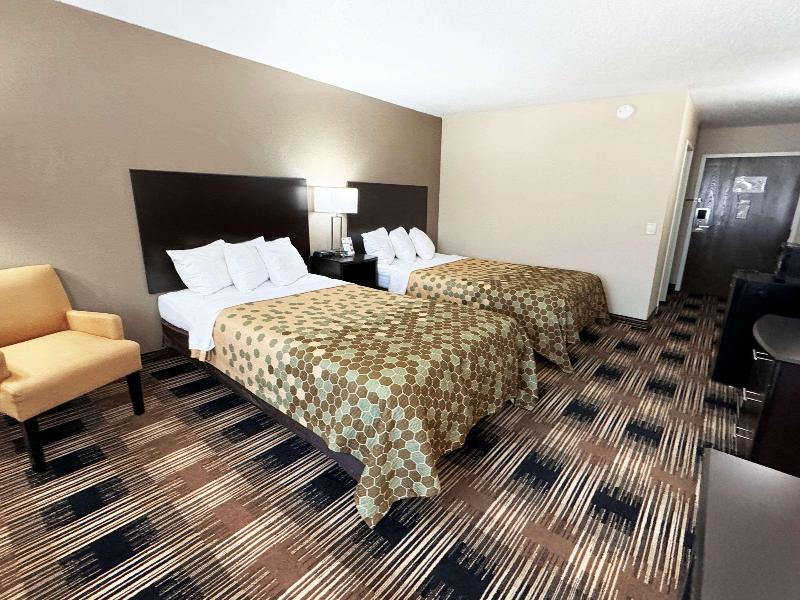 Econo Lodge Wausau - Rothschild image