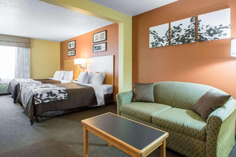 Comfort Inn & Suites Sheboygan I-43 image