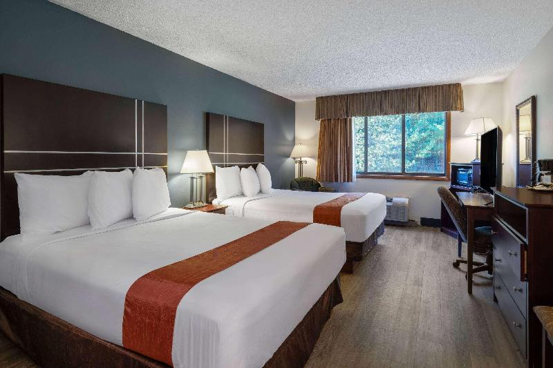 Travelodge by Wyndham Merrill image