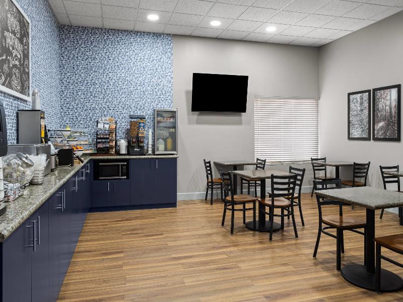 Americinn By Wyndham Marshfield