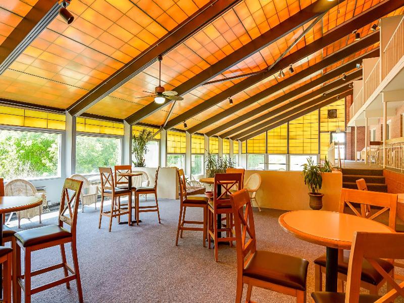Clarion Inn Harpers Ferry-Charles Town image