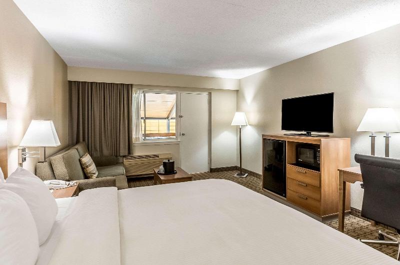 Clarion Inn Harpers Ferry-Charles Town image