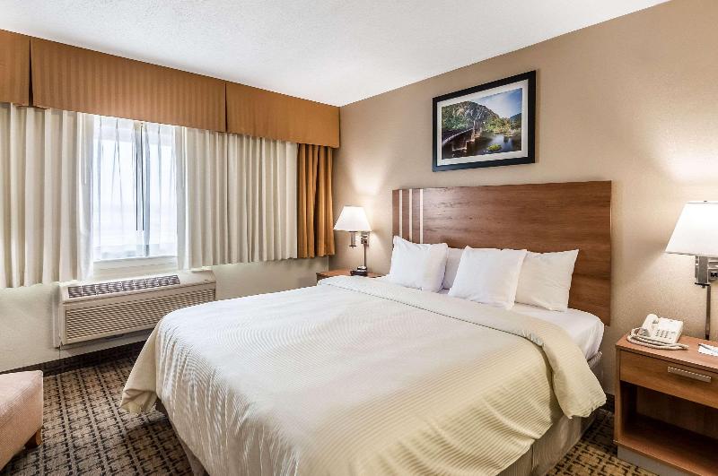 Clarion Inn Harpers Ferry-Charles Town image