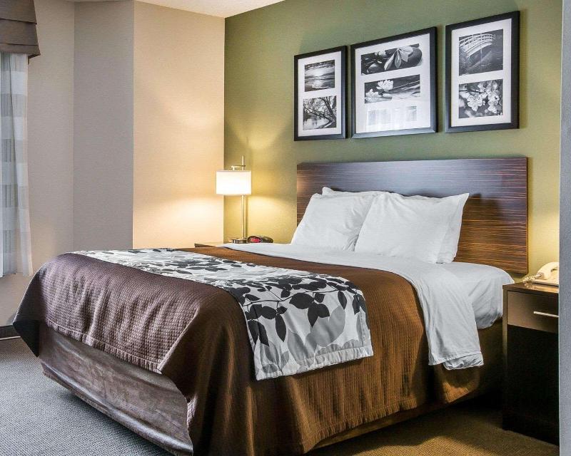 Sleep Inn & Suites Glens Falls Area