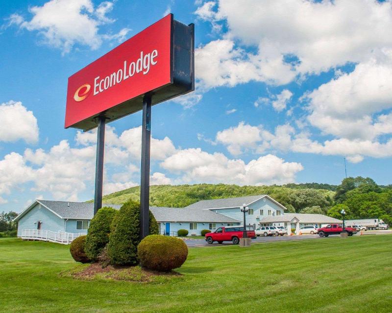 Econo Lodge Cuba I-86 image