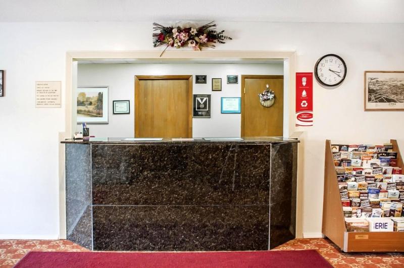 Econo Lodge Cuba I-86 image