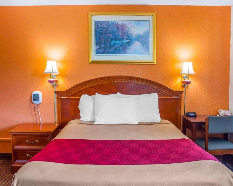Econo Lodge Cuba I-86 image