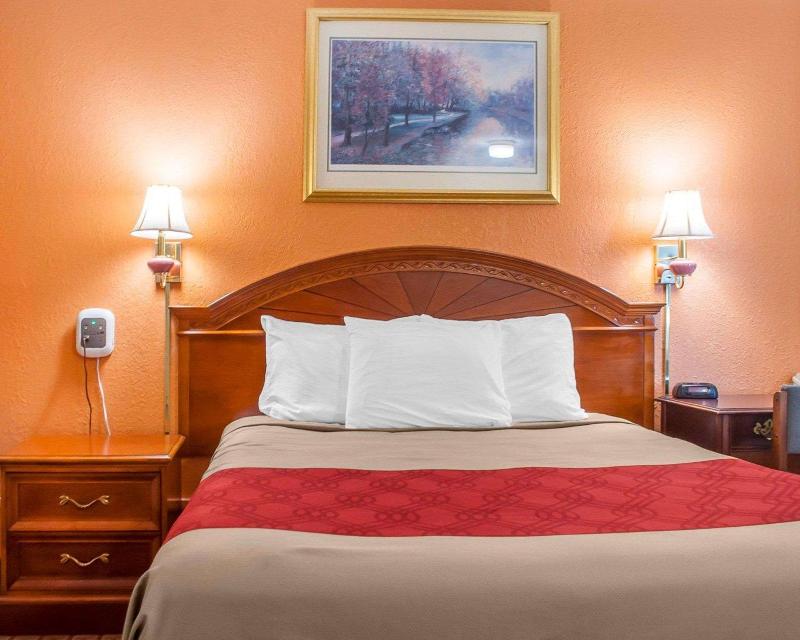 Econo Lodge Cuba I-86 image