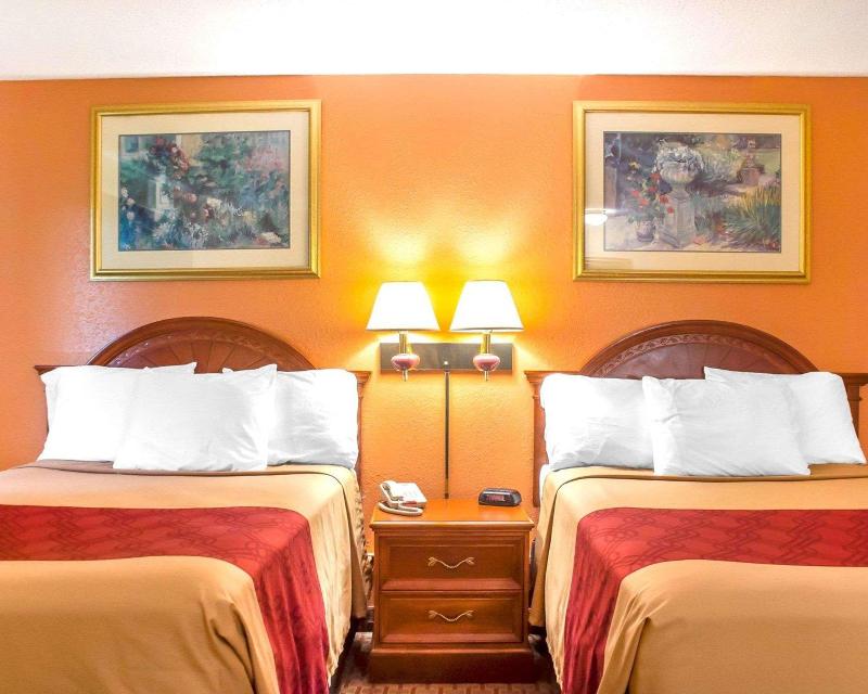 Econo Lodge Cuba I-86 image