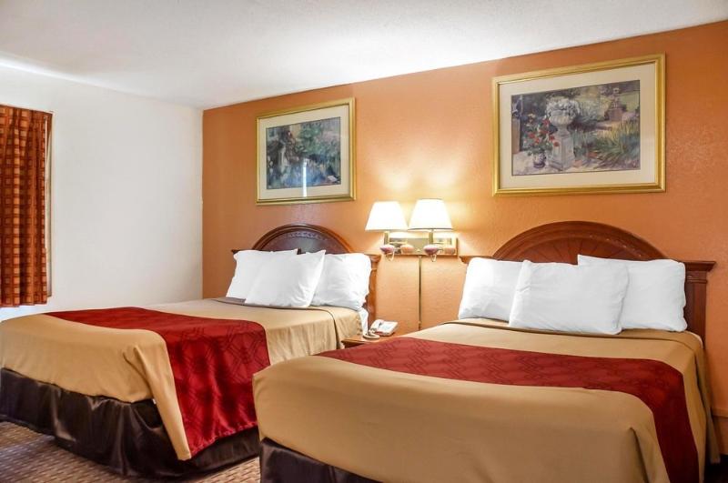Econo Lodge Cuba I-86 image
