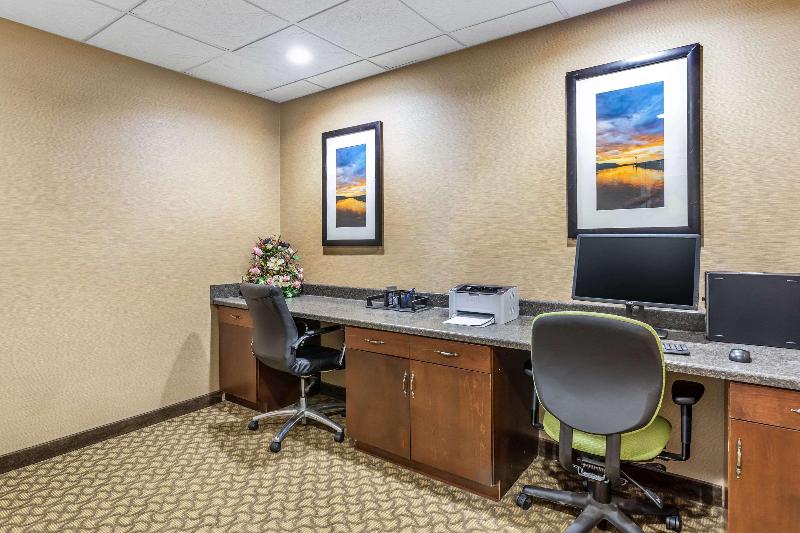 Comfort Suites South Point - Huntington image