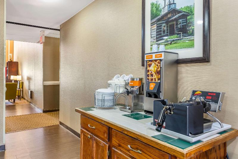 Comfort Suites South Point - Huntington image