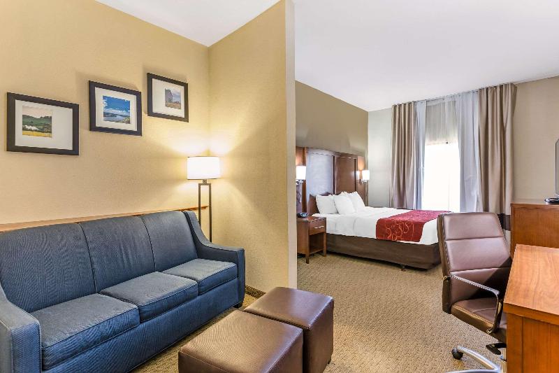 Comfort Suites South Point - Huntington image