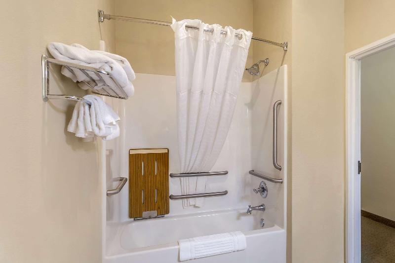 Comfort Suites South Point - Huntington image