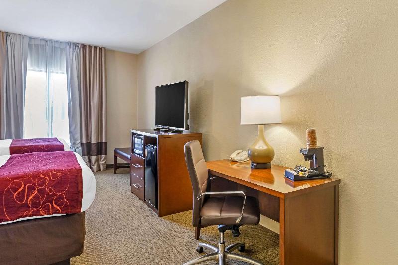 Comfort Suites South Point - Huntington image