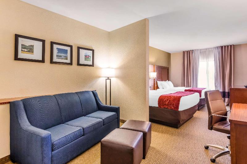 Comfort Suites South Point - Huntington image