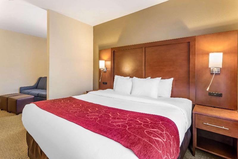 Comfort Suites South Point - Huntington image