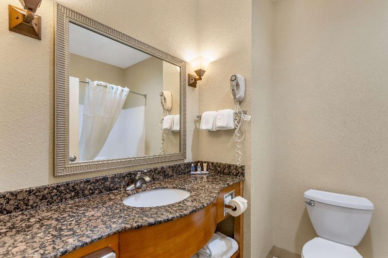 Comfort Suites South Point - Huntington image