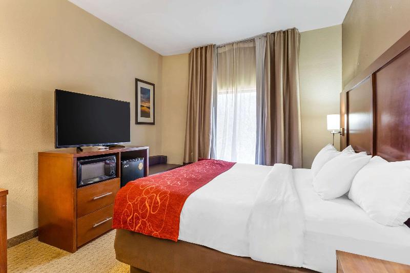 Comfort Suites South Point - Huntington image
