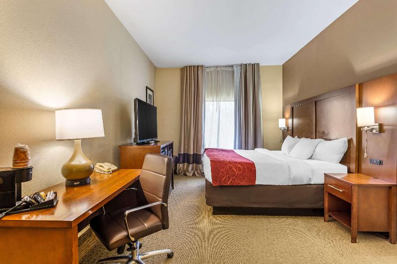 Comfort Suites South Point - Huntington image