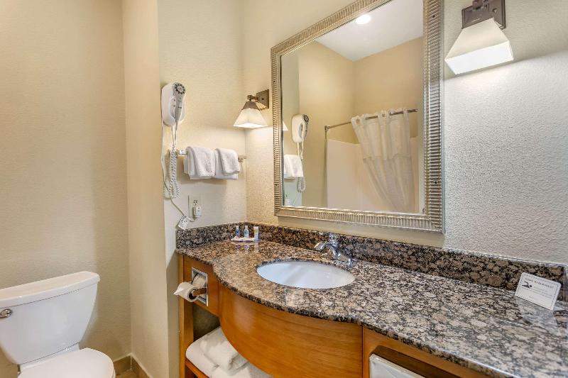 Comfort Suites South Point - Huntington image