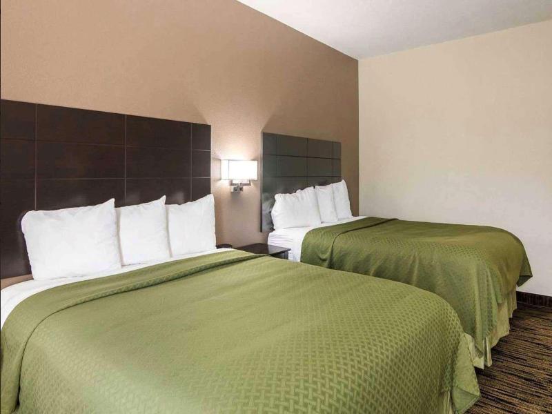 Days Inn By Wyndham Fort Worth North Fossil Creek image