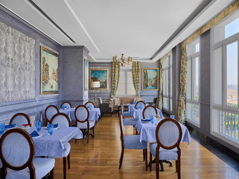 Kempinski Palace Cairo image