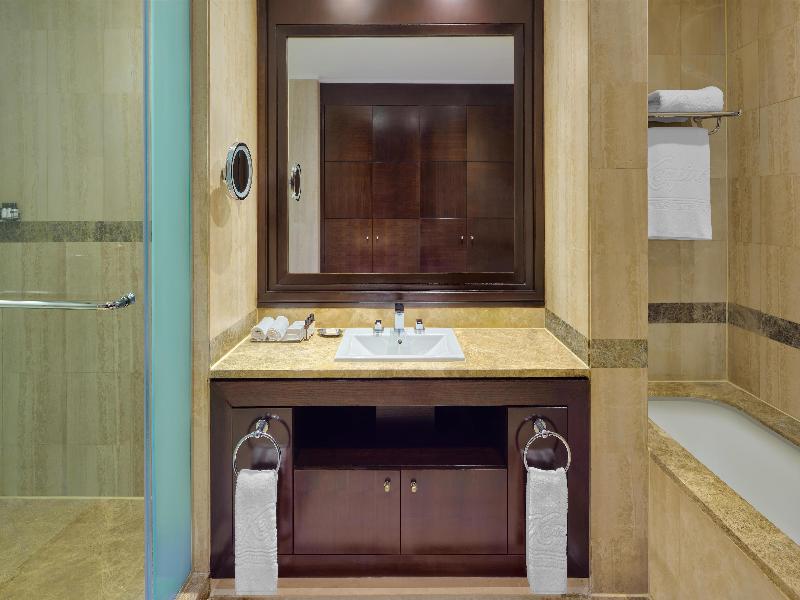 Kempinski Palace Cairo image