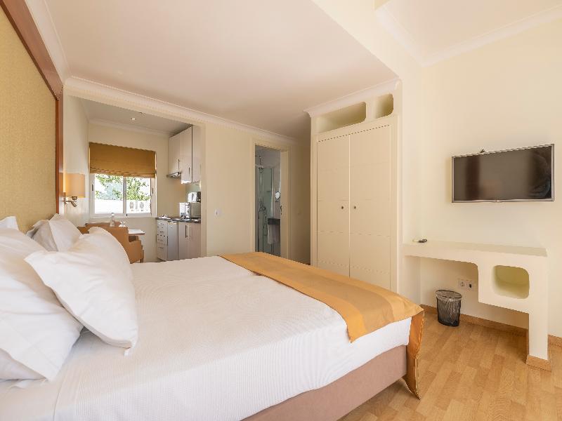 Lagoa Apartment Hotel image