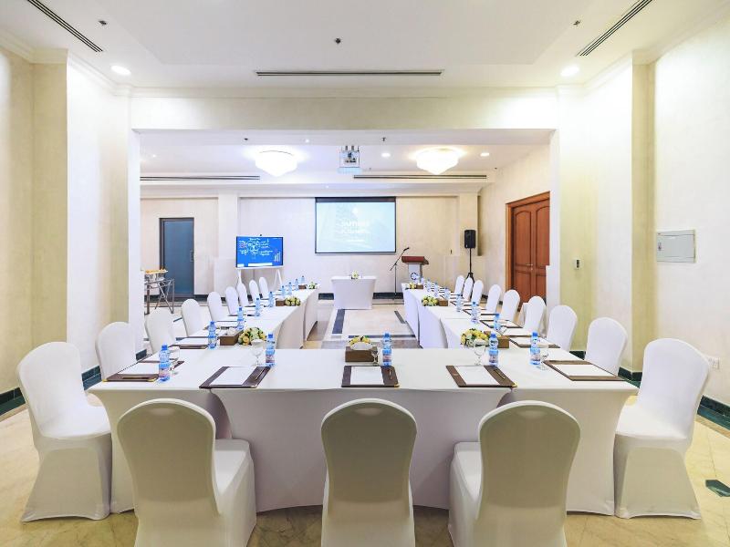 Sapphire Plaza Hotel image