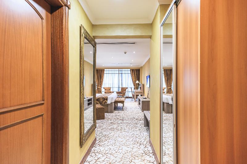 Sapphire Plaza Hotel image