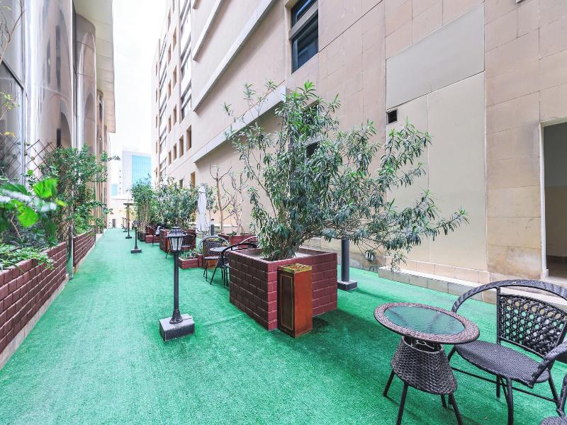 Sapphire Plaza Hotel image