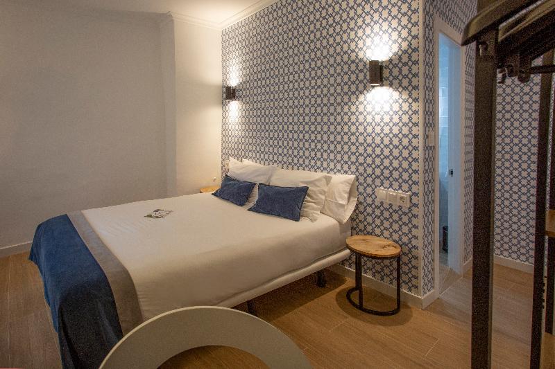 Savoy Hostal image