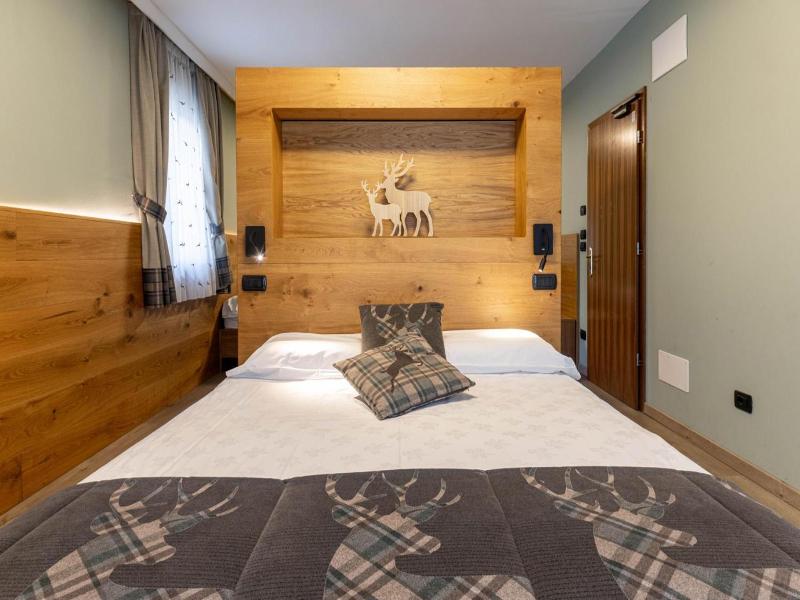 Family Hotel La Perla image