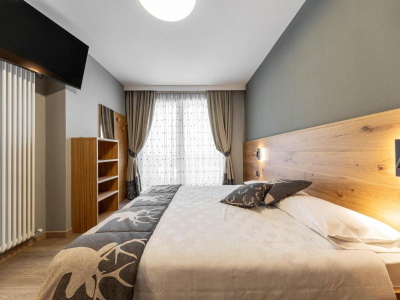 Family Hotel La Perla image