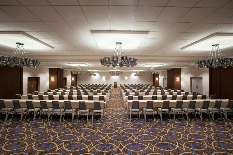 Sheraton Pittsburgh Airport Hotel image