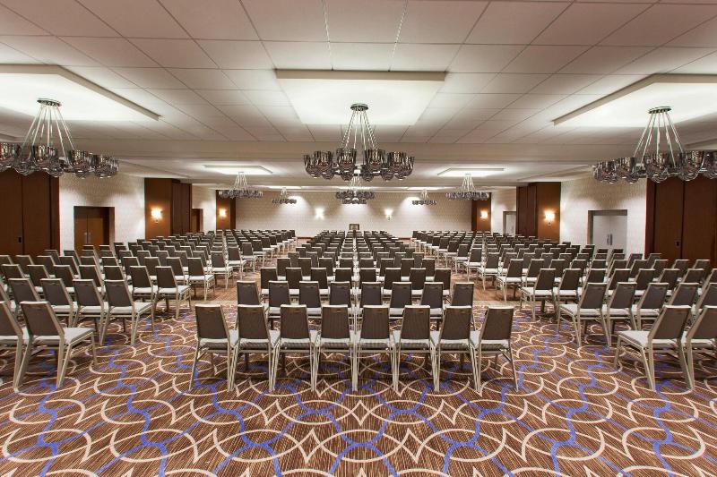Sheraton Pittsburgh Airport Hotel image