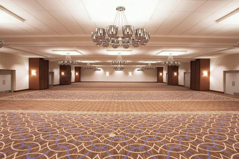 Sheraton Pittsburgh Airport Hotel image