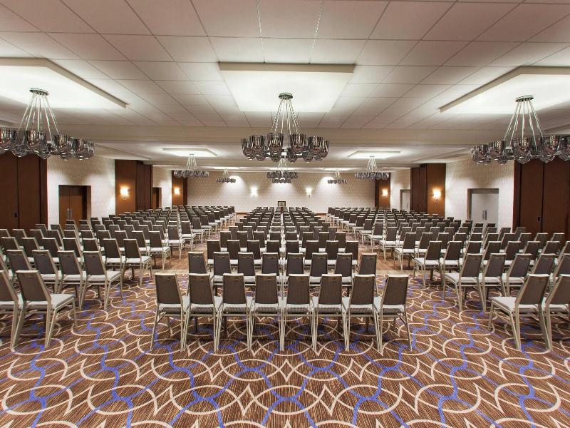 Sheraton Pittsburgh Airport Hotel image