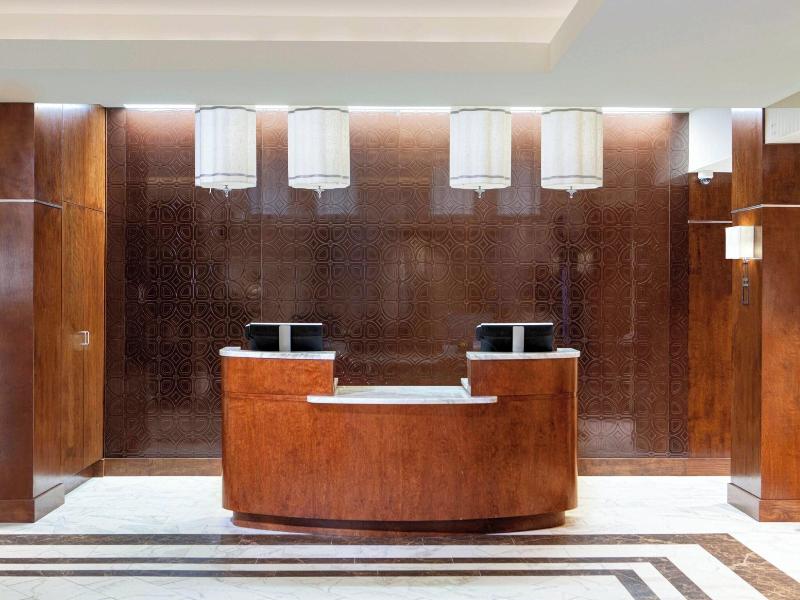 Sheraton Pittsburgh Airport Hotel image