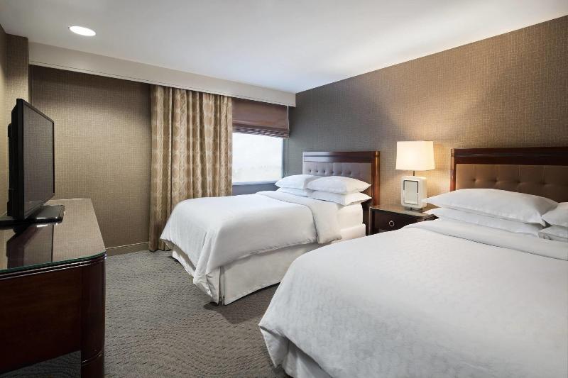 Sheraton Pittsburgh Airport Hotel image