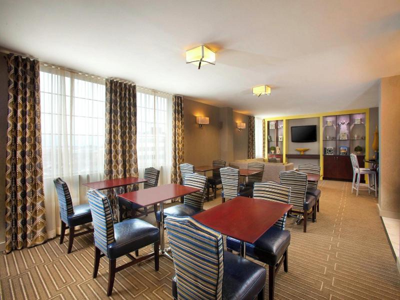 Sheraton Pittsburgh Airport Hotel image