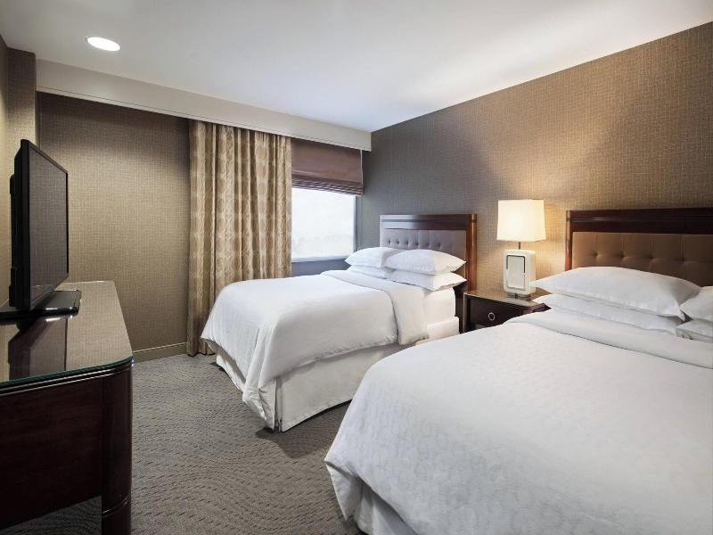 Sheraton Pittsburgh Airport Hotel image