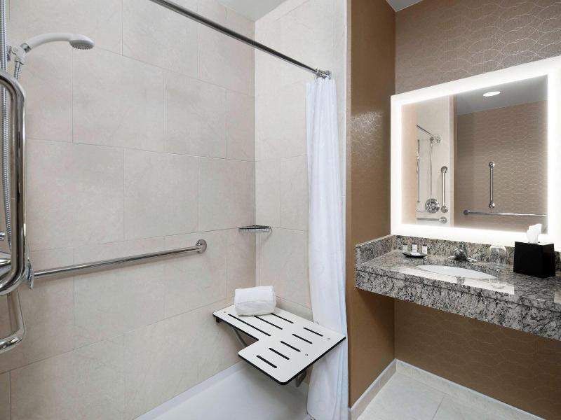 Sheraton Pittsburgh Airport Hotel image