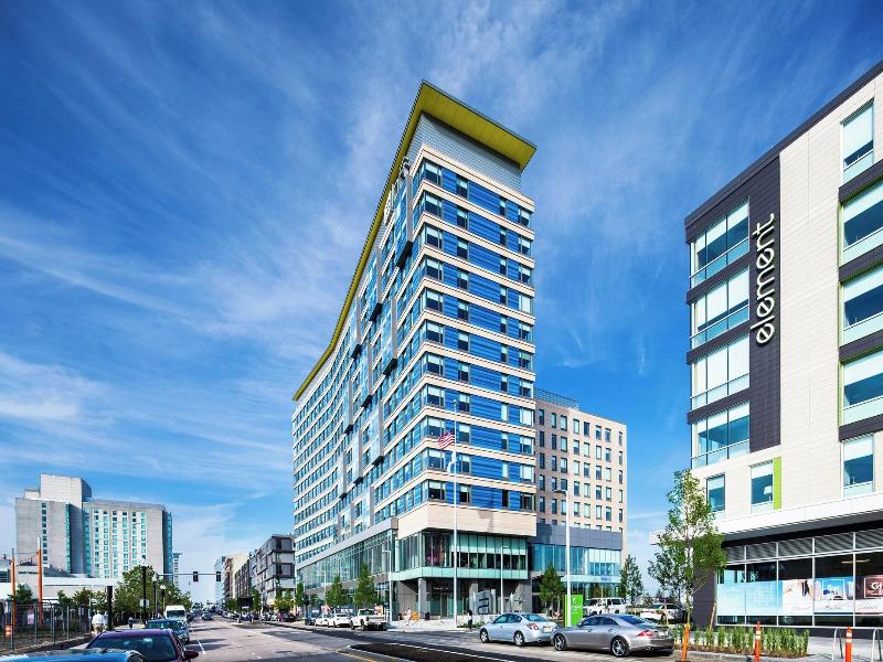 Aloft Boston Seaport image